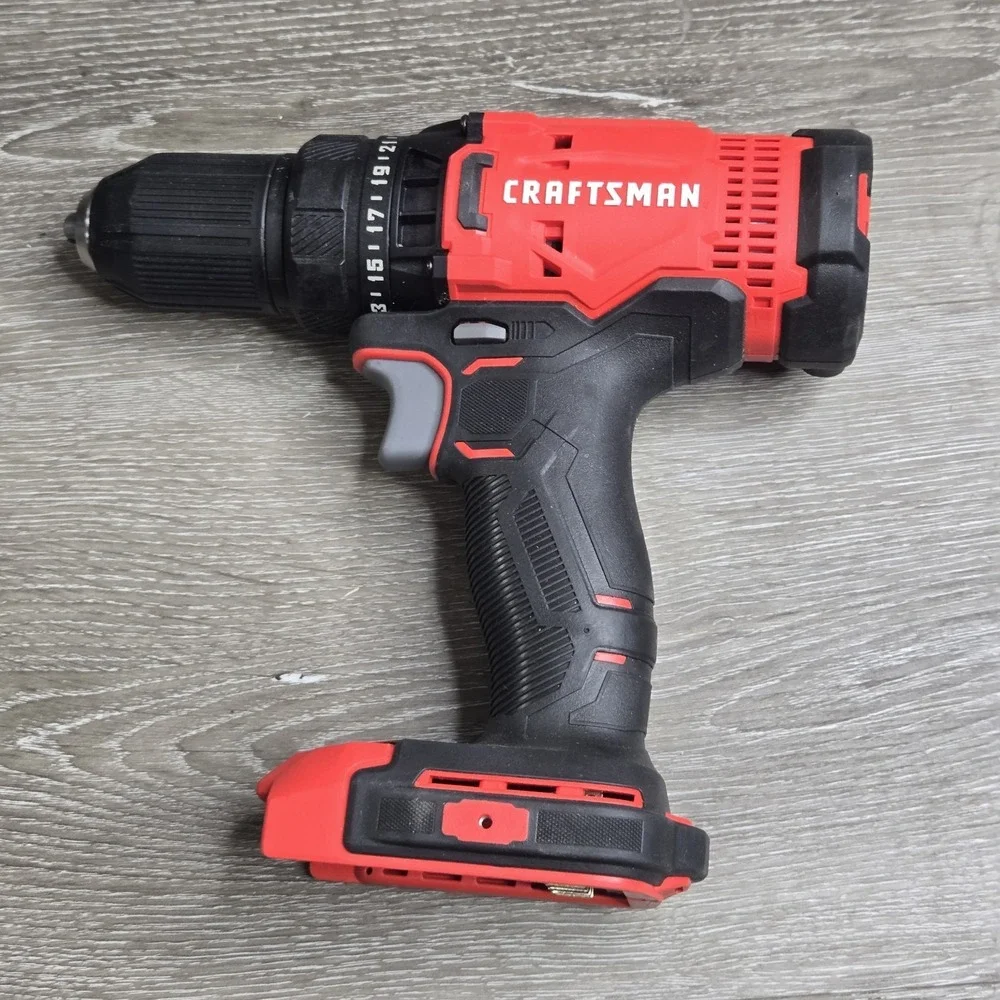 CRAFTSMAN CMCD700 V20 20V MAX Cordless Drill/Driver Kit Battery & Charger